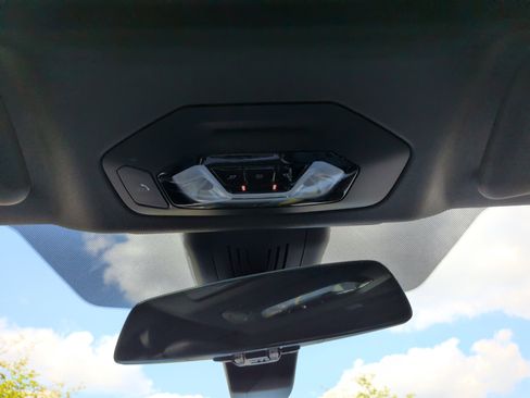 Used 2025 BMW M4 xDrive Competition w/ Executive Package image 31