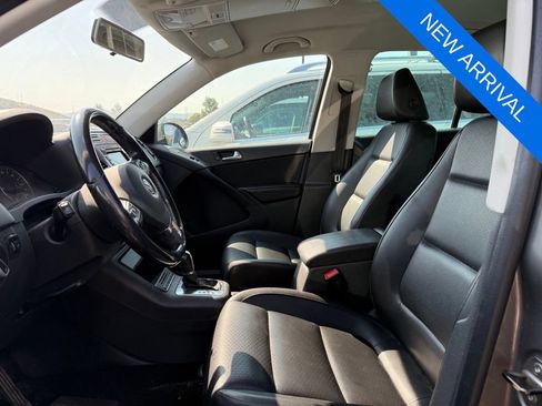Used 2011 Volkswagen Tiguan S AWD/4WD image 9