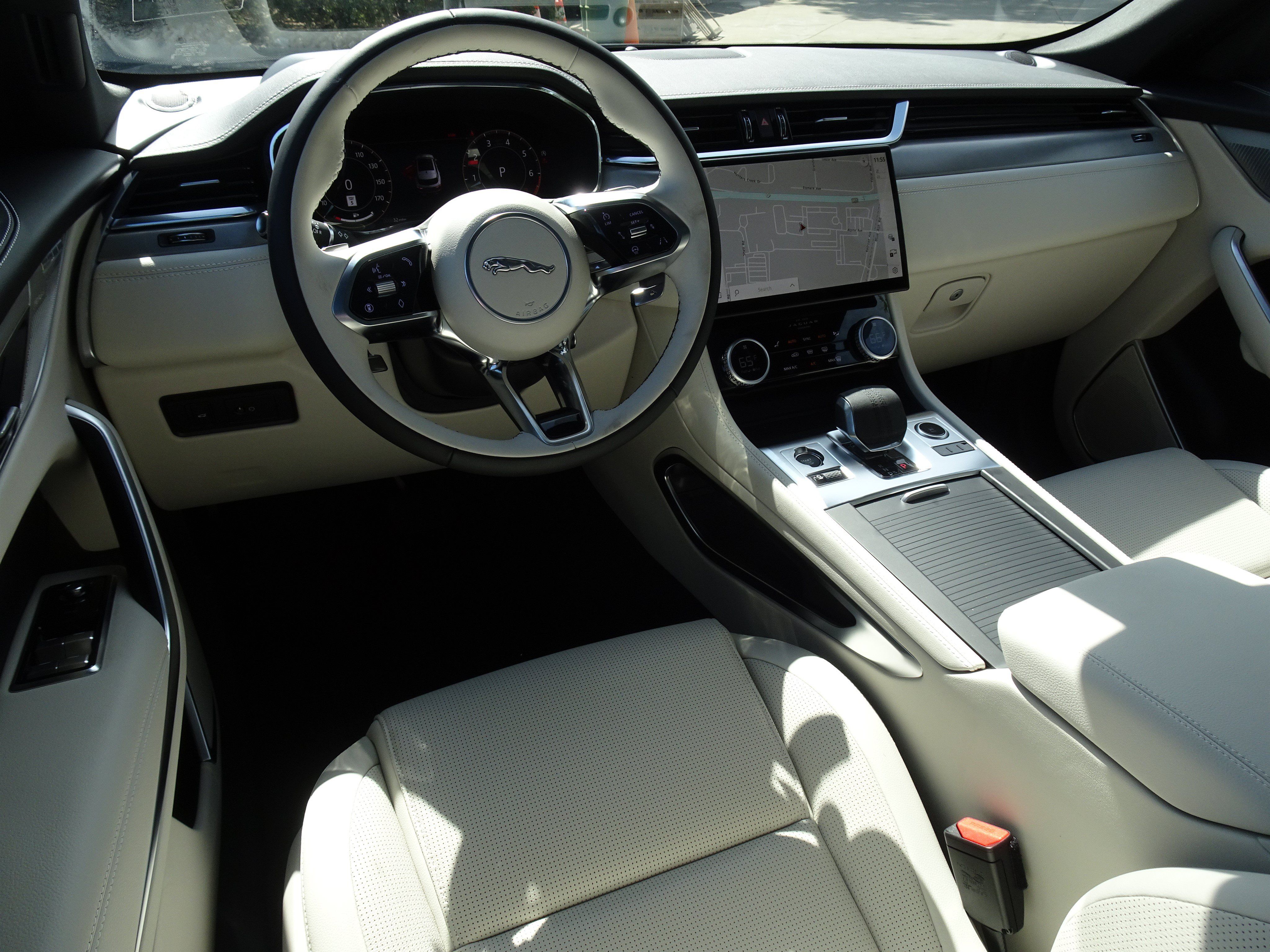 New 2026 Jaguar F-PACE R-Dynamic S AWD/4WD image 18