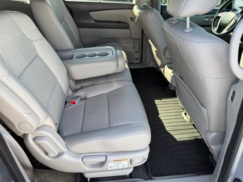 Used 2016 Honda Odyssey Touring Elite image 36