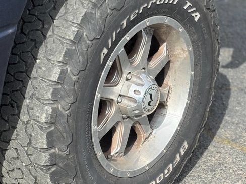 Used 2005 Ford F150 XLT image 19