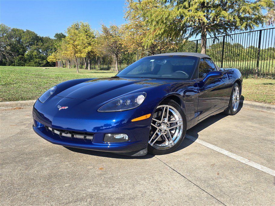 Used 2006 Chevrolet Corvette Convertible w/ Preferred Equipment Group RWD image 3