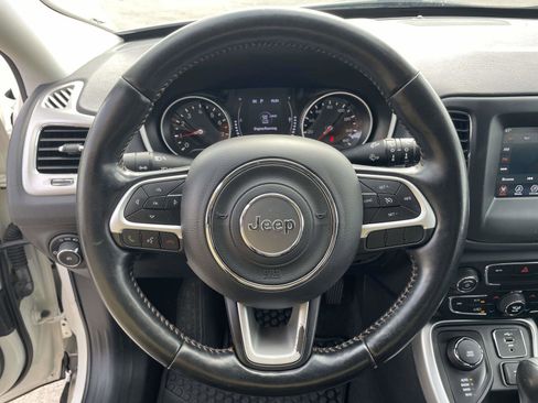 Used 2020 Jeep Compass Latitude w/ Cold Weather Group image 7