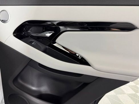 Certified 2026 Land Rover Range Rover Evoque S image 25