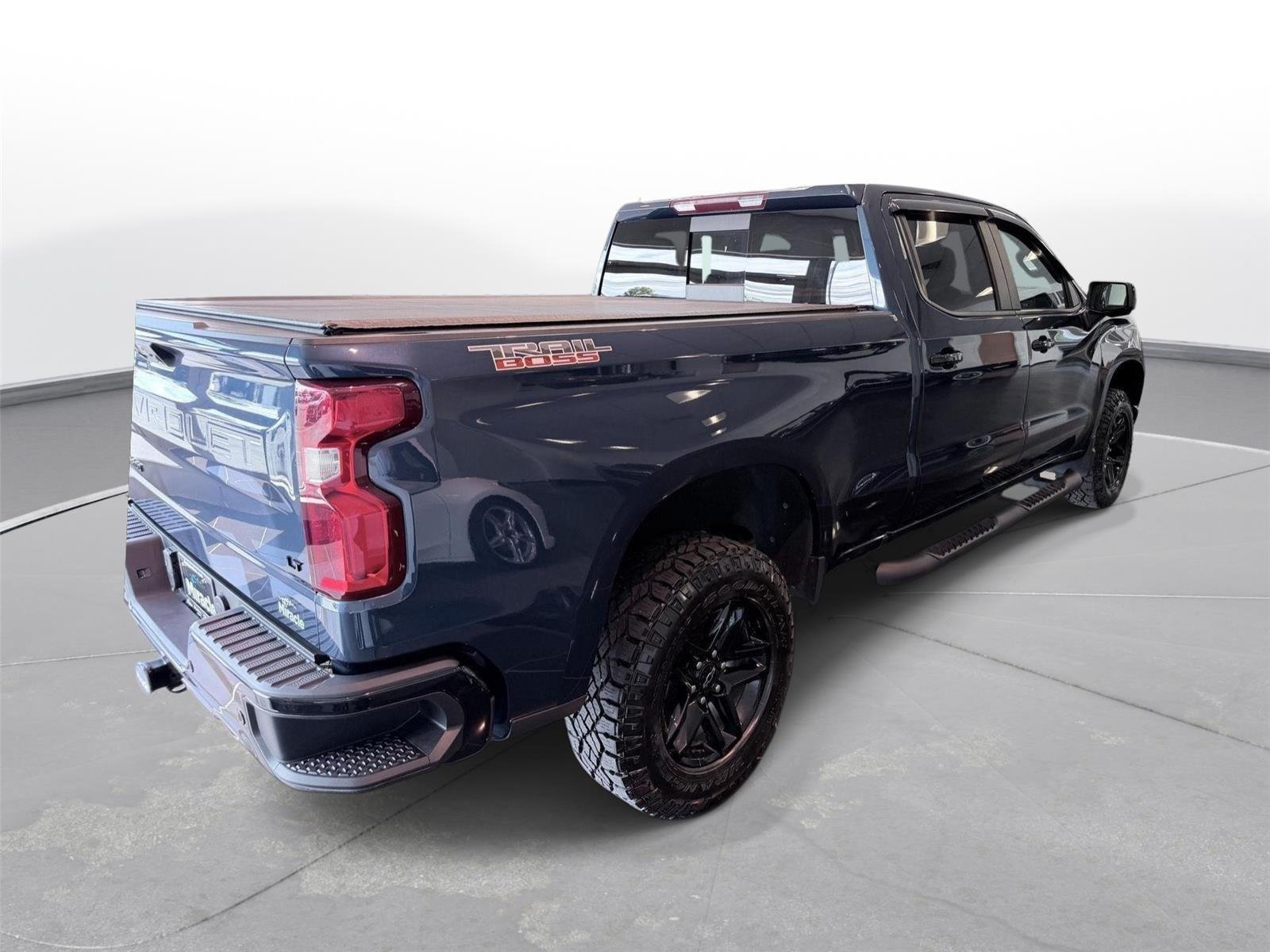 Used 2022 Chevrolet Silverado 1500 LT Trail Boss w/ LT Trail Boss Premium Package AWD/4WD image 11