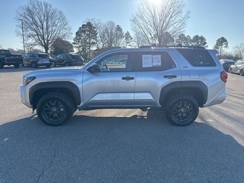 Used 2025 Toyota 4Runner SR5 image 2