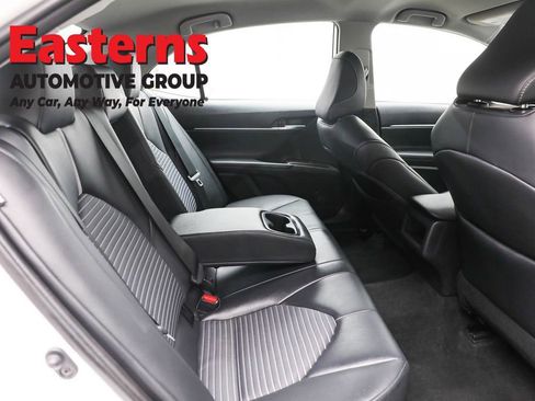 Used 2024 Toyota Camry SE image 23