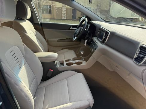 Used 2019 Kia Sportage LX w/ LX Popular Package image 11