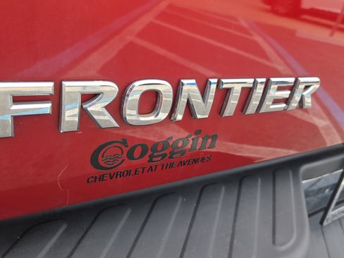 Used 2012 Nissan Frontier SV w/ SV Premium Utility Pkg RWD image 29
