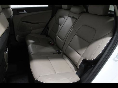 Used 2020 Hyundai Tucson Limited AWD/4WD image 19