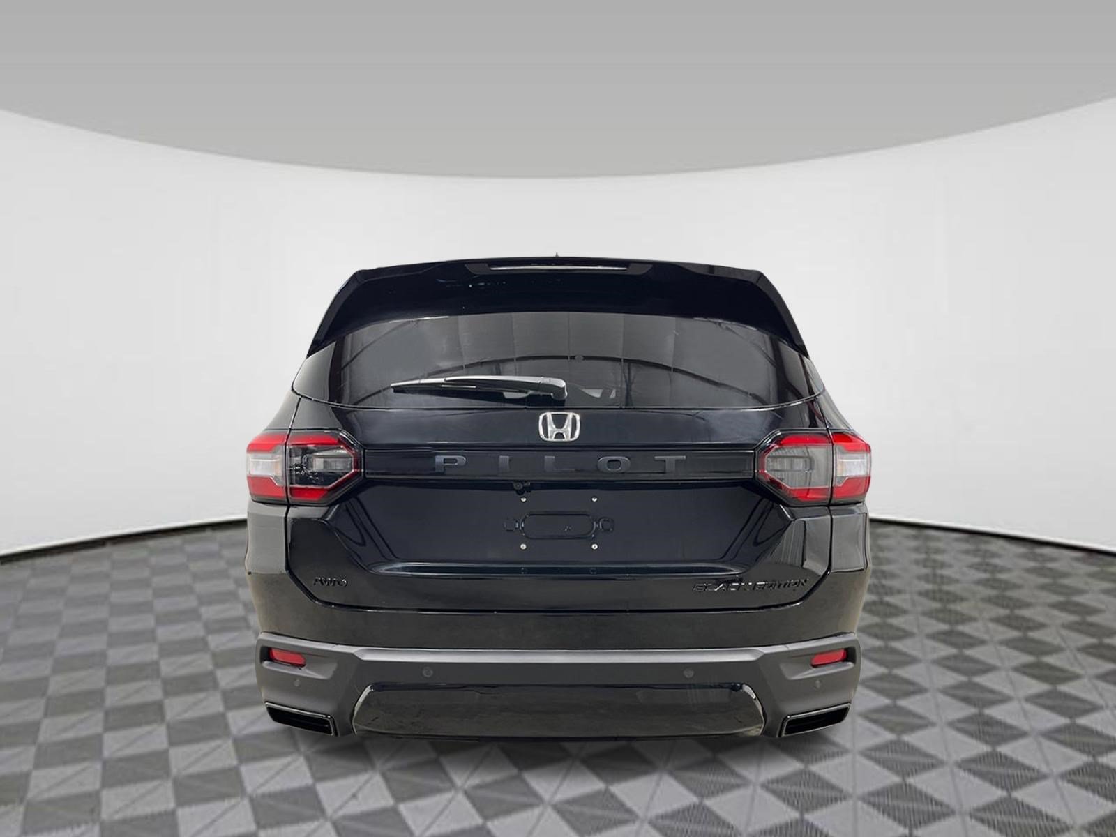 New 2026 Honda Pilot Black Edition image 5