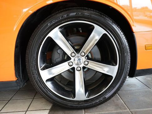 Used 2014 Dodge Challenger R/T RWD image 52