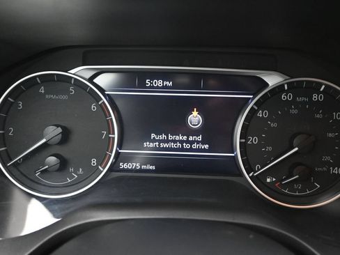 Used 2024 Nissan Rogue SV AWD/4WD image 13