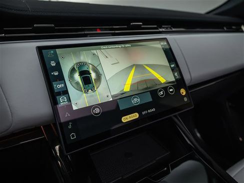 New 2026 Land Rover Range Rover Sport SE image 29