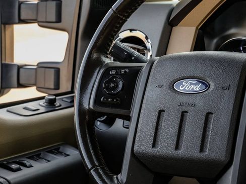 Used 2012 Ford F250 Lariat w/ Lariat Interior Pkg AWD/4WD image 23