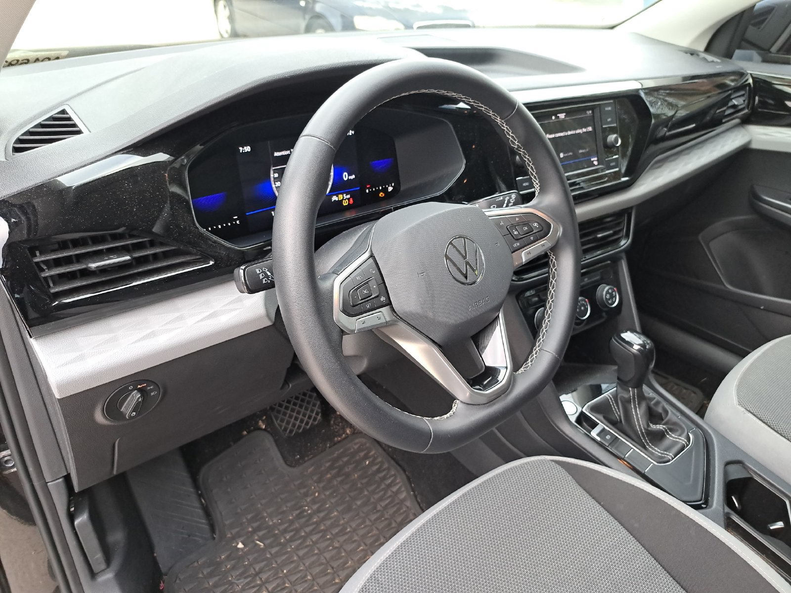 Used 2023 Volkswagen Taos S FWD image 10