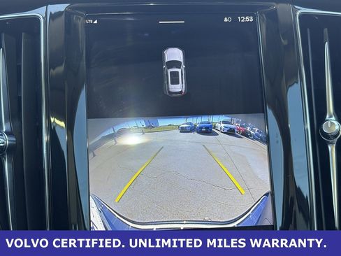 Certified 2022 Volvo XC60 B5 Momentum w/ Advanced Package image 21