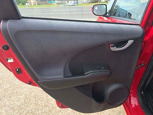 Used 2013 Honda Fit image 30