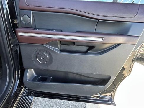 Used 2024 Ford Expedition Max Limited image 22
