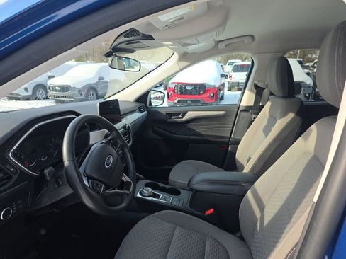 Used 2022 Ford Escape SE w/ Cold Weather Package image 11