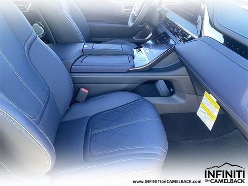 New 2026 INFINITI QX80 4WD image 11