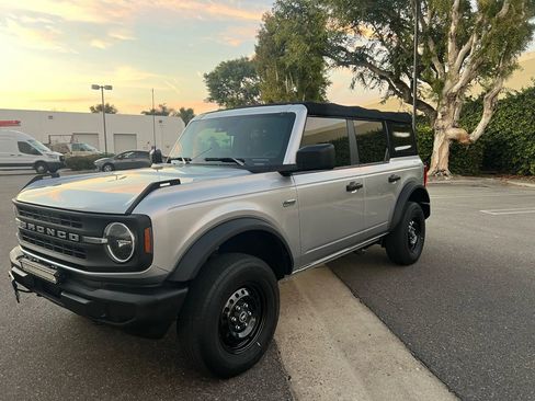 Used 2021 Ford Bronco 4-Door image 1
