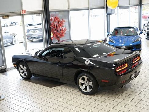Used 2019 Dodge Challenger SXT image 50