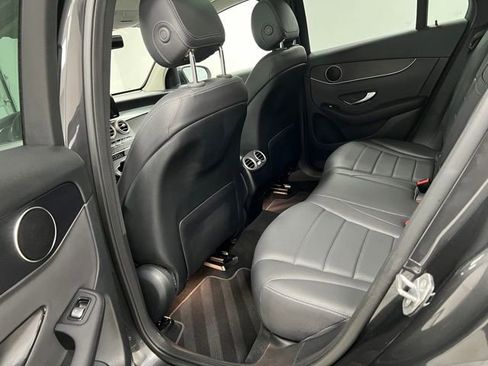 Used 2021 Mercedes-Benz GLC 300 4MATIC image 44