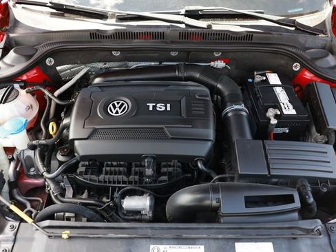 Used 2017 Volkswagen Jetta GLI FWD image 49
