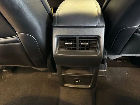 Used 2021 Ford Edge SEL image 24