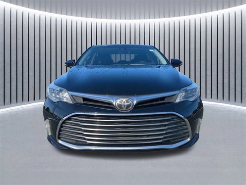 Used 2018 Toyota Avalon XLE w/ Protection Package image 10