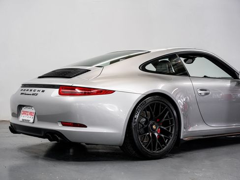 Used 2015 Porsche 911 Carrera GTS RWD image 37