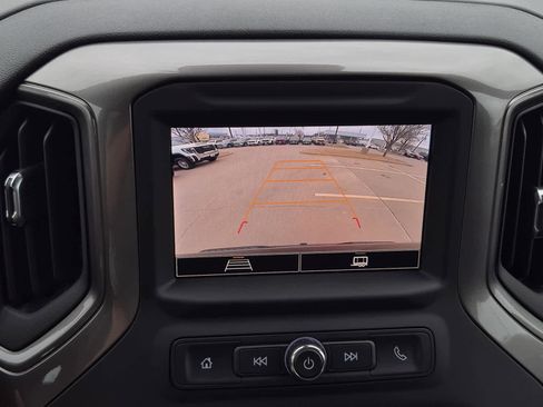 Certified 2025 Chevrolet Silverado 1500 Custom image 26