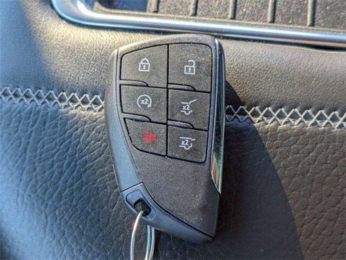 Used 2023 GMC Yukon Denali image 34