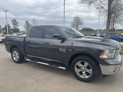 Used 2019 RAM 1500 Lone Star image 6