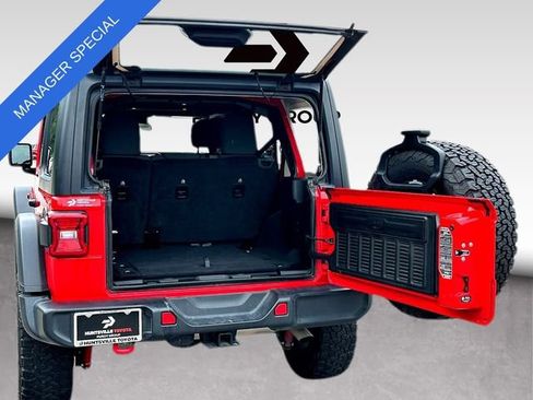 Used 2025 Jeep Wrangler Unlimited Rubicon AWD/4WD image 31
