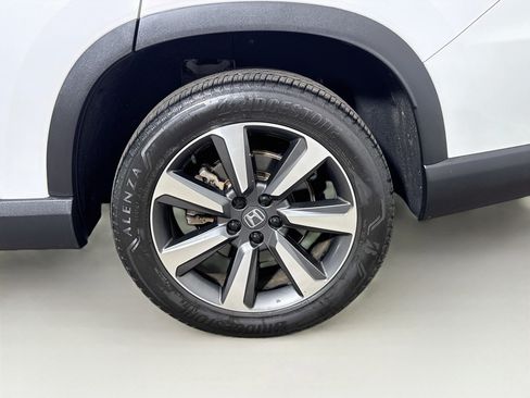 Used 2023 Honda Pilot Elite image 32