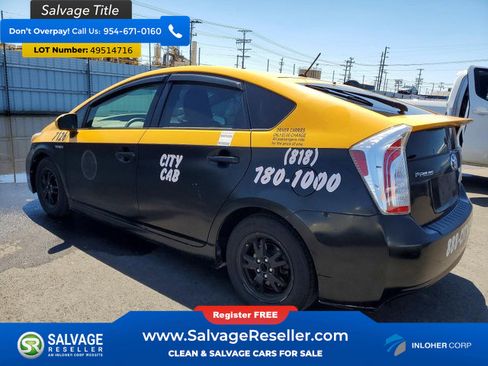 Used 2015 Toyota Prius Two FWD image 3