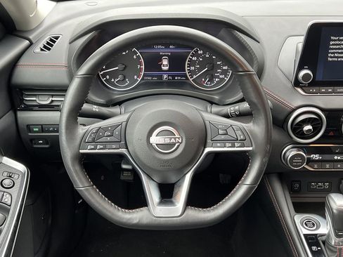 Used 2024 Nissan Sentra SR w/ SR Premium Package image 19