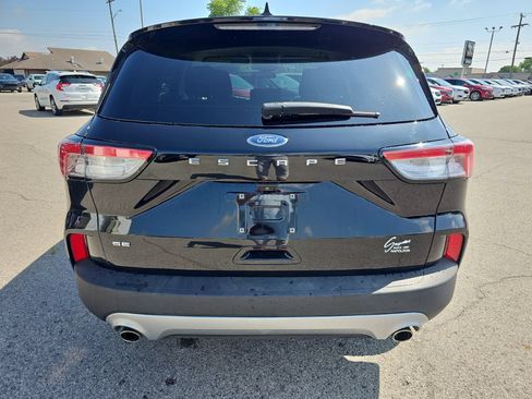 Used 2022 Ford Escape SE FWD image 8