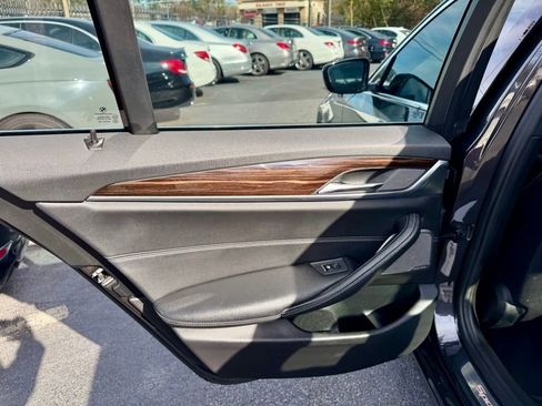 Used 2017 BMW 540i xDrive 540i xDrive image 29