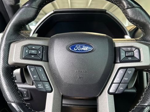 Used 2018 Ford F150 Raptor w/ Equipment Group 802A Luxury image 20
