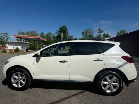 Used 2010 Nissan Murano SL w/ Navigation Pkg image 8
