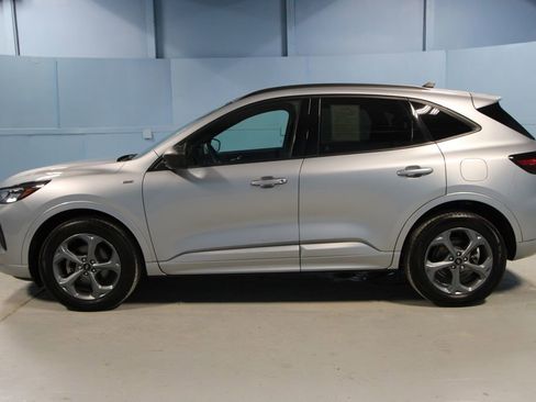 Used 2023 Ford Escape ST-Line w/ Tech Pack #1 AWD/4WD image 31