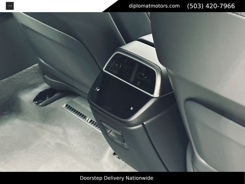 Used 2025 Lucid Air Pure RWD image 21