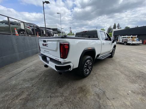 Used 2021 GMC Sierra 2500 AT4 w/ AT4 Premium Plus Package AWD/4WD image 6