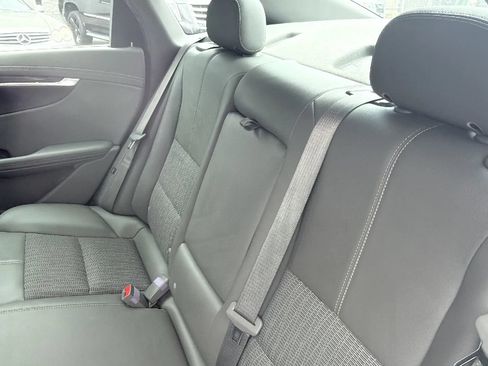 Used 2014 Chevrolet Impala LT FWD image 19