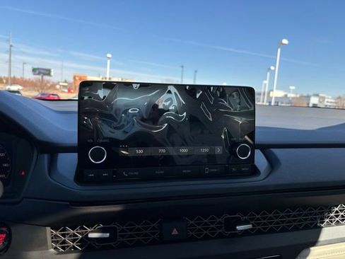 Certified 2025 Honda Accord SE image 17