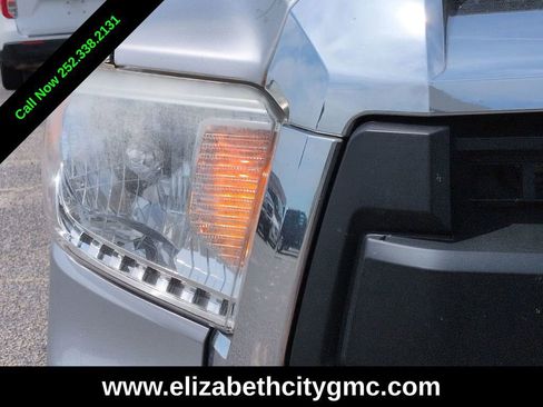 Used 2015 Toyota Tundra SR5 w/ TRD Off Road Package image 10