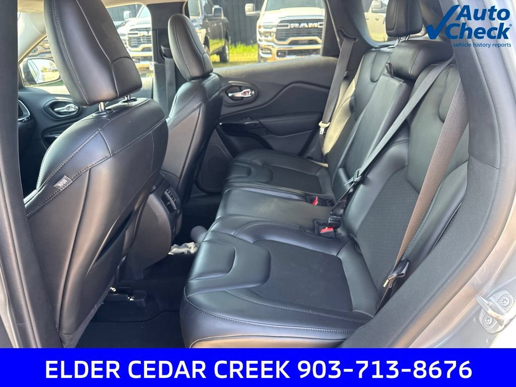 Used 2021 Jeep Cherokee Latitude Plus FWD image 24